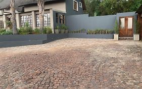 Modern 1 Bedroom Flat With Uninterrupted Wifi